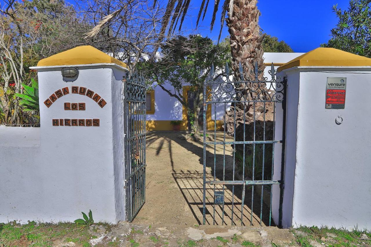 مْبيخير ذي لا فرونتيرا Casa Rural Finca Los Hierros المظهر الخارجي الصورة